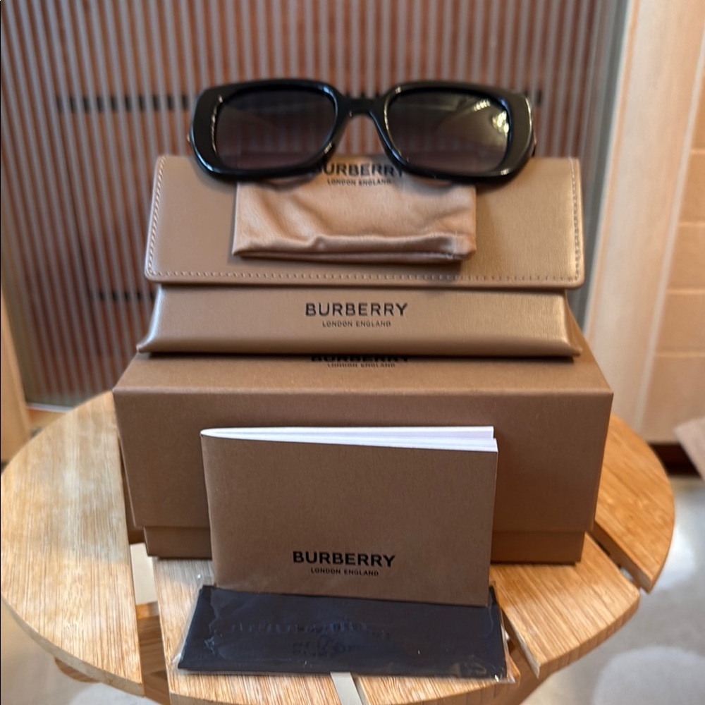 Burberry Black Sunglasses with Tan Case